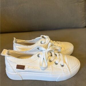 Blowfish Malibu Sneakers size 8m